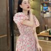 Váy chạy chun cổ bèo tay bồng 1